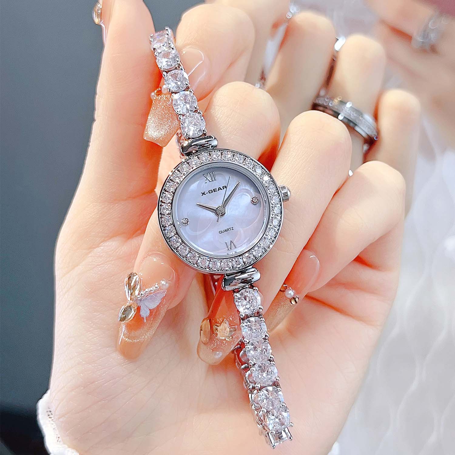 Luxury X I Watch - Модные женские часы X-GEAR с циркониевыми